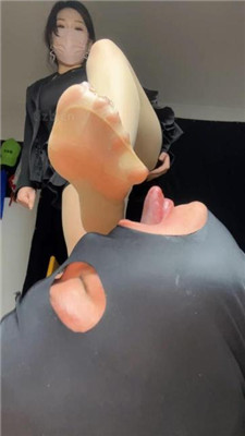 图片[16]_【甜心教主】狗链转胯狗爬/狗舌舔鞋底/狂吸丝袜_HD绳艺资源