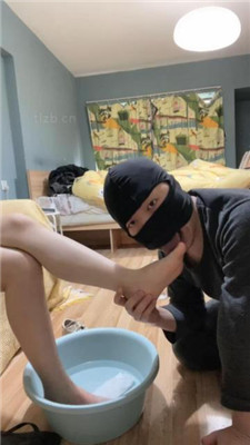 图片[15]_【黑泽兮】刷鞋匠实录-清理超脏小白鞋棉袜_HD绳艺资源