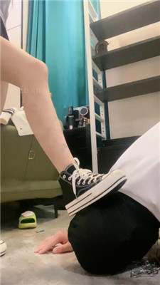 图片[7]_【小软】变装奴-跪舔高帮帆布鞋/清理多双鞋子/吐口水舔船袜_HD绳艺资源