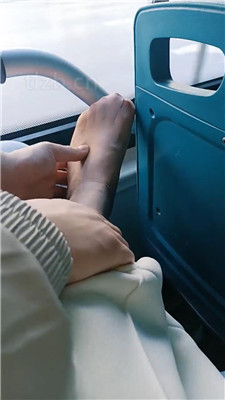 图片[7]_【乐爷】公交车上让狗伺候_HD绳艺资源