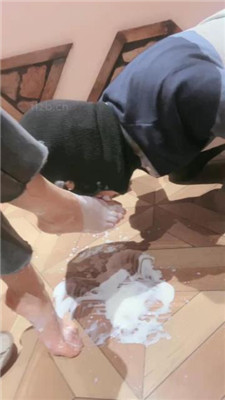 图片[2]_【子衿】双奴-狂舔酸奶脚/踩踏插嘴脚耳光_HD绳艺资源