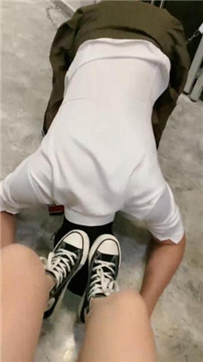 图片[5]_【小软】变装奴-跪舔高帮帆布鞋/清理多双鞋子/吐口水舔船袜_HD绳艺资源