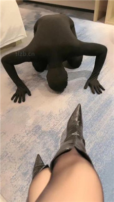 图片[2]_【禾未】腿绞窒息/蛇皮长靴踩虐/骑马/黑丝捂脸_HD绳艺资源