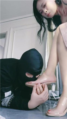 图片[21]_【奶糖】运动后超脏鞋臭白袜踩虐/气味控制辱_HD绳艺资源