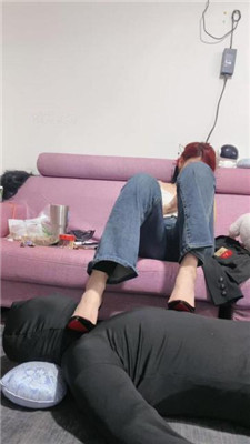 图片[8]_【冰诺】边直播边高跟踩狗_HD绳艺资源