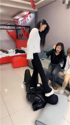 图片[17]_【精神小妹】校园高难度挑战-素人4S学生-高难度挑战踢踹【上】_HD绳艺资源