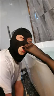 图片[17]_【皮皮】调双奴-骑马转胯/坐垫脚垫/高跟踩踏/抽耳光_HD绳艺资源