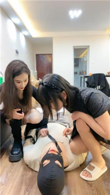 图片[19]_【七七S】姐妹花S-长靴/小白鞋白棉袜/散鞭训练/转胯【双视角版】_HD绳艺资源