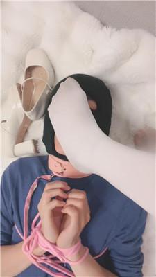 图片[10]_【心动茜茜】艺校女神-长筒白袜虐-绳艺技巧/插嘴/训练踩踏胯下辱_HD绳艺资源