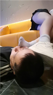 图片[7]_【文文文】KTV-素人小姐姐白袜白鞋踩脚垫_HD绳艺资源