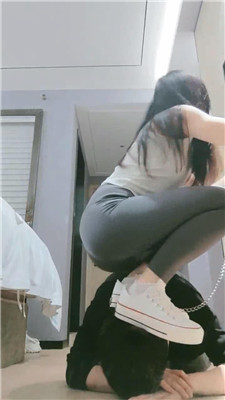 图片[12]_【妮蔻】帆布鞋全体重踩狗头_HD绳艺资源