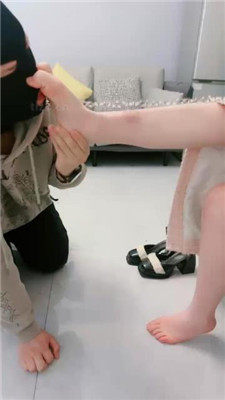 图片[6]_【薯条】绿帽老公伺候女友约会回家【完整版】_HD绳艺资源