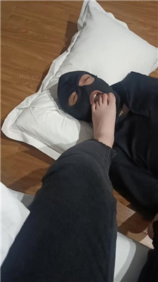 图片[3]_【鑫鑫夫妻】闻舔黑棉袜超臭裸足_HD绳艺资源