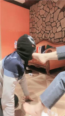 图片[8]_【子衿】双奴-狂舔酸奶脚/踩踏插嘴脚耳光_HD绳艺资源