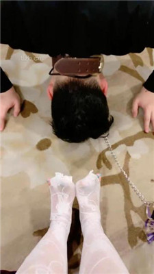 图片[6]_【玥樾】白丝诱惑调-戴狗牌/坐狗背/恋足跪舔_HD绳艺资源