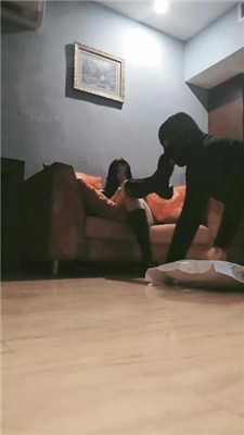 图片[11]_【婷S】转胯爬行/清理长靴/踩踏地板喂食_HD绳艺资源