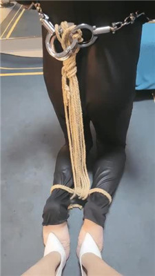 图片[8]_【东营天香百合】让奴体验被刑具囚禁虐的感觉_HD绳艺资源