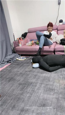 图片[10]_【冰诺】黑高跟短靴踩地毯狗_HD绳艺资源