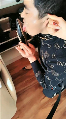 图片[8]_【刘二狗】沦为金融白领的擦鞋工具_HD绳艺资源