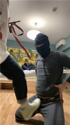 图片[9]_【黑泽兮】素人学生主-帆布鞋-踢踩打【双视角完整版】_HD绳艺资源