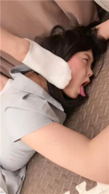 图片[12]_【橙宝】母畜-奴下奴-黑丝白袜闻气味发骚-腿绞_HD绳艺资源