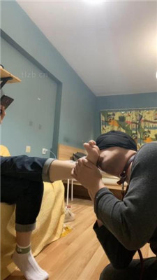 图片[21]_【黑泽兮】素人学生主-帆布鞋-踢踩打【双视角完整版】_HD绳艺资源