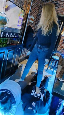 图片[4]_【樱樱】俄罗斯混血女女KTV艺术虐【五】_HD绳艺资源