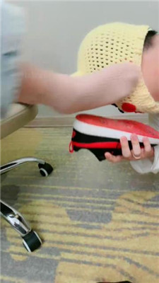 图片[2]_【薯条】双S-跪舔耐克鞋/吃棉袜/骑马转胯/sp/踩踏/虐狗舌_HD绳艺资源