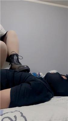 【琼菲】短靴肉丝脚踩狗 JS240801-4_HD绳艺资源