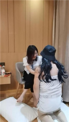 图片[7]_【梨笑】变装狗-跪舔运动鞋白袜/骑脖耳光_HD绳艺资源