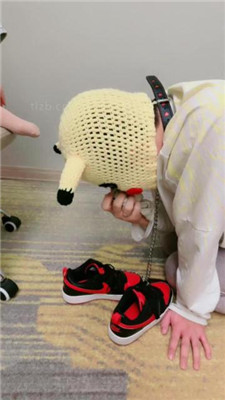 图片[5]_【薯条】双S-跪舔耐克鞋/吃棉袜/骑马转胯/sp/踩踏/虐狗舌_HD绳艺资源