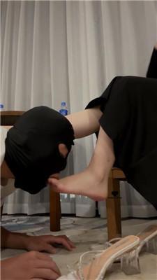 【夏清】骑马犬化/抽耳光/踩踏/手捂窒息/人体烟灰缸 bf43000_HD绳艺资源