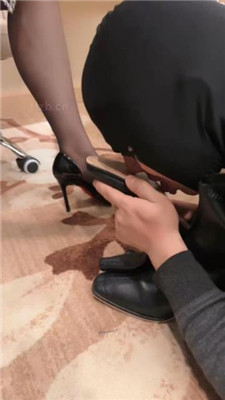 图片[24]_【凯瑟琳】皮带训练/高跟碾压踩/夹狗舌/黑丝诱惑舔_HD绳艺资源