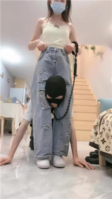 图片[13]_【樱子大人】伺候主人起床-空军一号白棉袜辱/骑马转胯/踩踏提档_HD绳艺资源