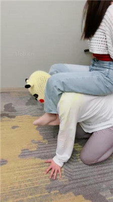 图片[11]_【薯条】双S-跪舔耐克鞋/吃棉袜/骑马转胯/sp/踩踏/虐狗舌_HD绳艺资源