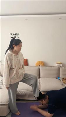 【埋汰】学生主周末让老师舔裸足 JS241118-1_HD绳艺资源