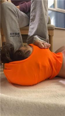 【玥野兔】黑棉袜酸臭脚丫踩狗脸 JS250225-3_HD绳艺资源