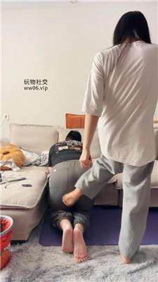 【埋汰】美足踩虐废物家奴 JS250217-8_HD绳艺资源