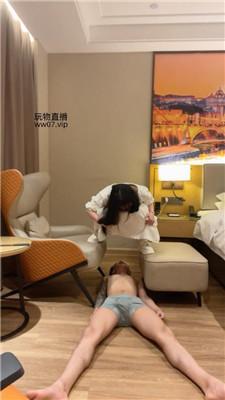 【婉纱】舔地板圣水/吃脏小白鞋白袜 bf50934_HD绳艺资源