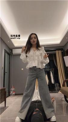 【Anna】俄罗斯混血S-小白鞋踩-牛仔裤坐脸挍 bf51618_HD绳艺资源