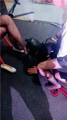 鸿运双女团 双S-骑狗背重度暴揍虐打 bf51527_HD绳艺资源