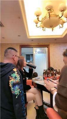 冷月大大 闺蜜聚会-贱奴桌底伺候【三视角版】 bf51967_HD绳艺资源