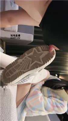 维妮 沉浸式-舔脏鞋白丝玉足 bf52757_HD绳艺资源