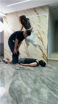 麋鹿银儿 调双M-不把狗当人的女S原味羞辱/踩踏踹头 bf52553_HD绳艺资源