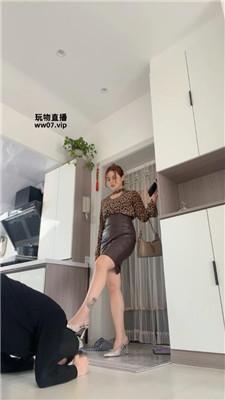 黛帝 舔吃粉色内裤/高跟碾压踩 JS250428-1_HD绳艺资源