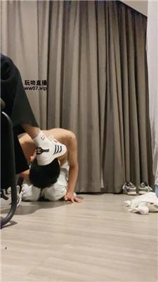 姜 贝壳头白棉袜脚下喂食 JS250511-11_HD绳艺资源