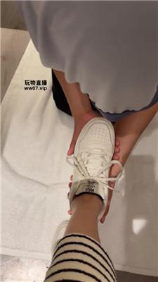 芷涵 闻舔素人的脏鞋 JS250511-4_HD绳艺资源