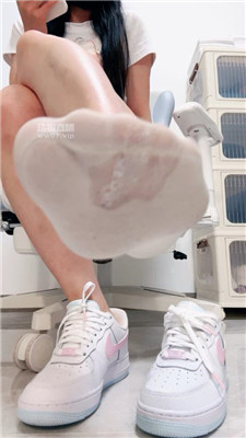 妮蔻 闷一天的棉袜裸足炸    250621-14_HD绳艺资源