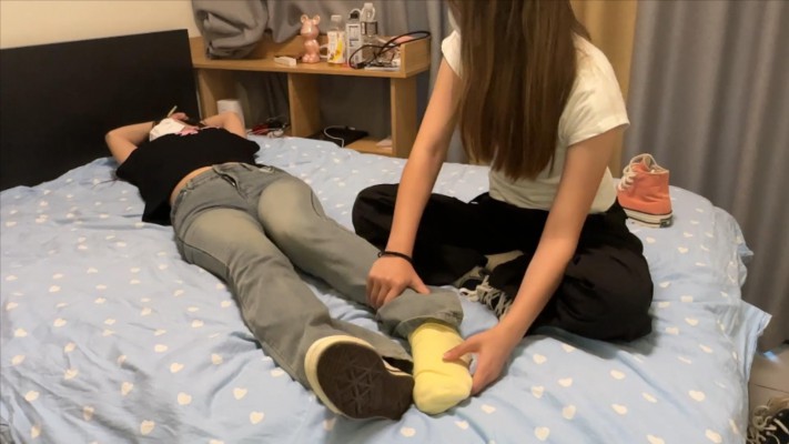 图片[10]_208少女宿舍 女M趁主人睡着偷闻脚被发现 YC-241026-5_HD绳艺资源