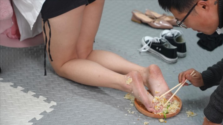 图片[18]_第5风格 00后脚喂食炒饭泡面超长时间 JS241103-13_HD绳艺资源